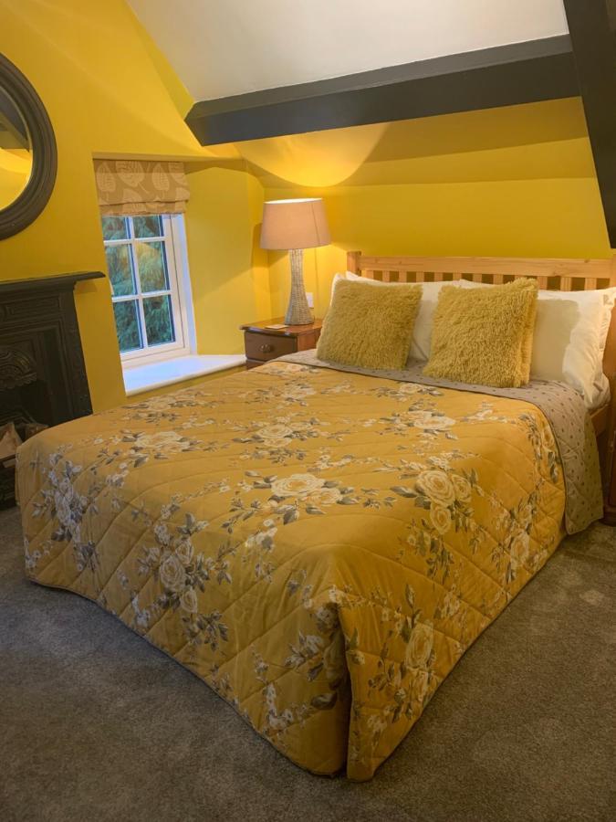 Hotel The Bell At Old Sodbury Chipping Sodbury Esterno foto